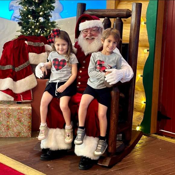 Meet your Posher, Jenna - Picture 1 of 1